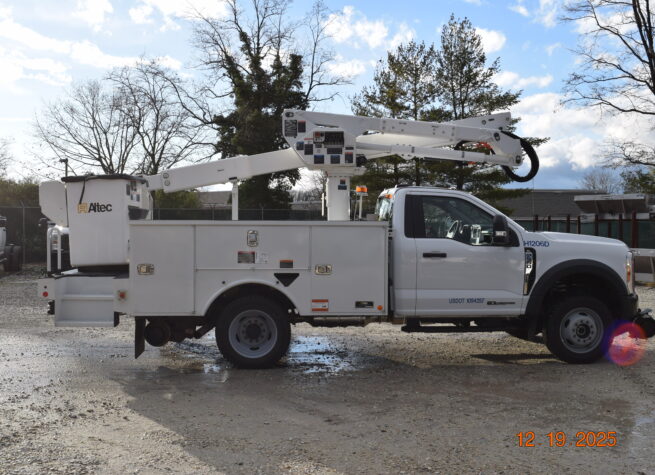 Hi Rail Bucket Truck