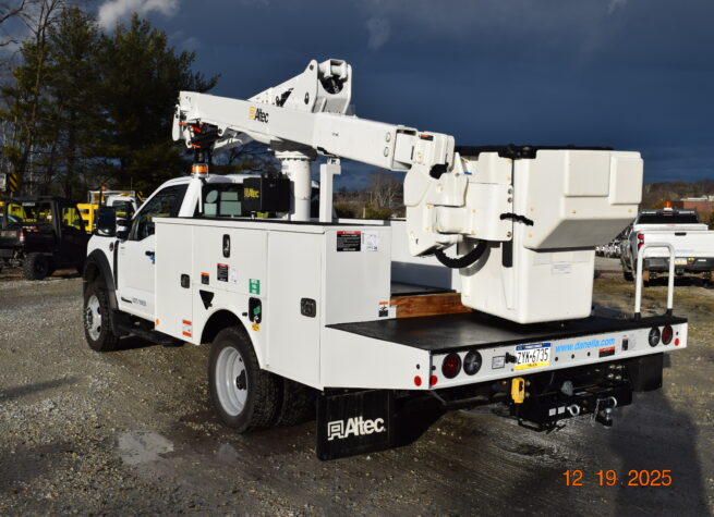 Hi Rail Bucket Truck