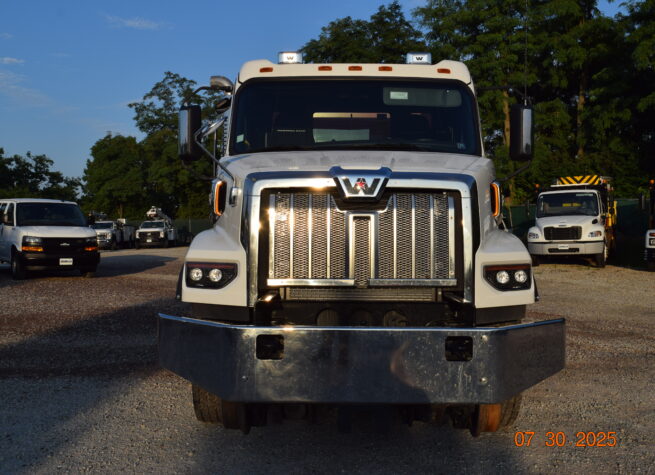 Hi Rail Rotary Dump Truck