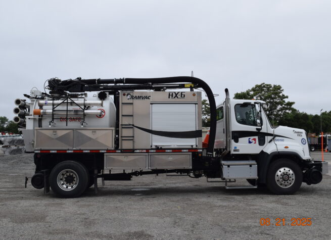 Hi Rail Vacuum Truck