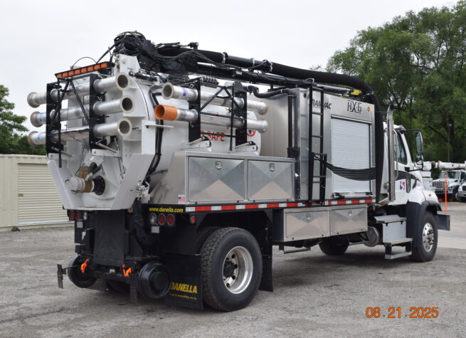 Hi Rail Vacuum Truck