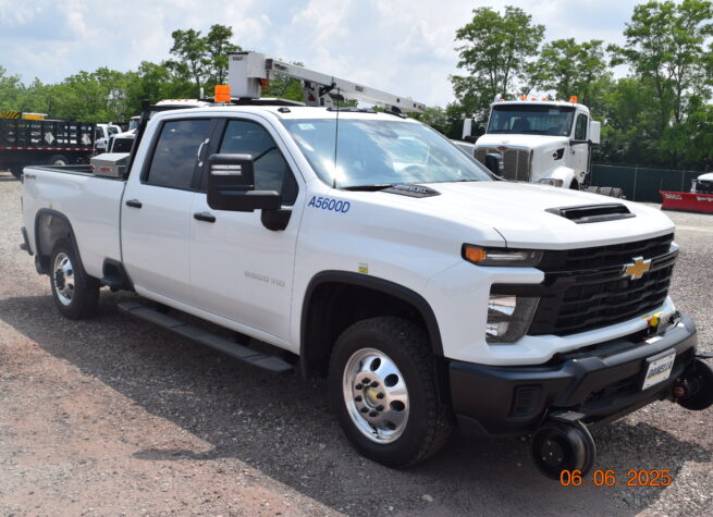 Hi Rail 2500 / 250 1 Ton Crew Cab Pickup Truck