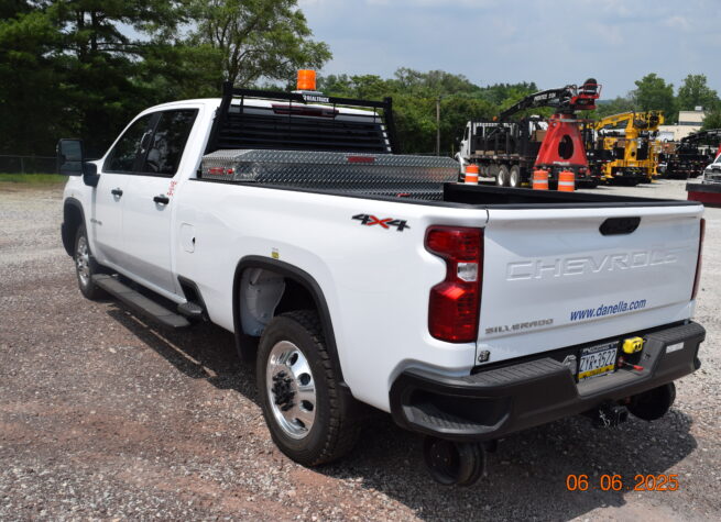 Hi Rail 2500 / 250 1 Ton Crew Cab Pickup Truck