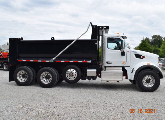 Tandem/Tri Axle Dump Truck