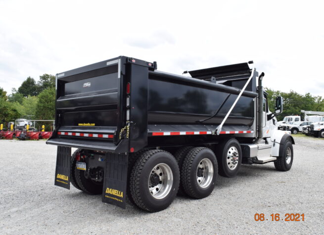 Tandem/Tri Axle Dump Truck
