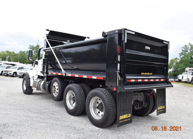 Tandem/Tri Axle Dump Truck