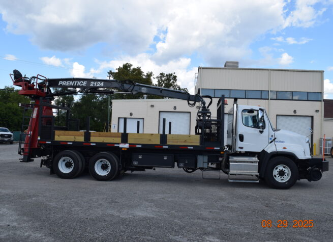 Hi Rail Log Loader / Grapple Truck / Material Handler