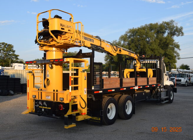Hi Rail Log Loader / Grapple Truck / Material Handler