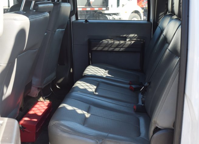 2015 Hi Rail Flatbed Truck