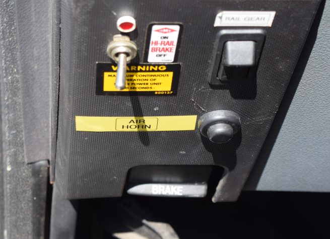 2015 Hi Rail Flatbed Truck