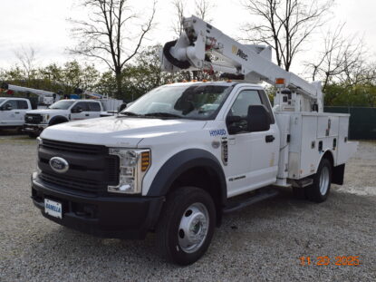 2018 Bucket Truck Altec AT37G