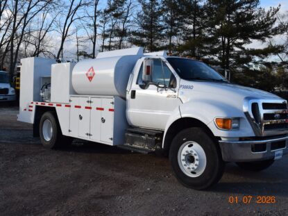 2013 Fuel and Lube Truck