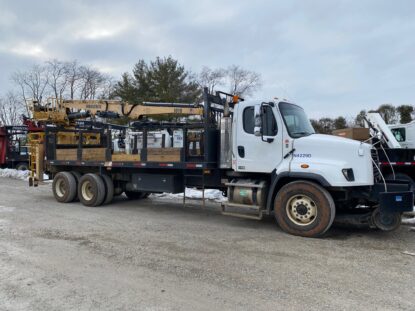 2019 Hi Rail Log Loader Grapple Material Handler Truck