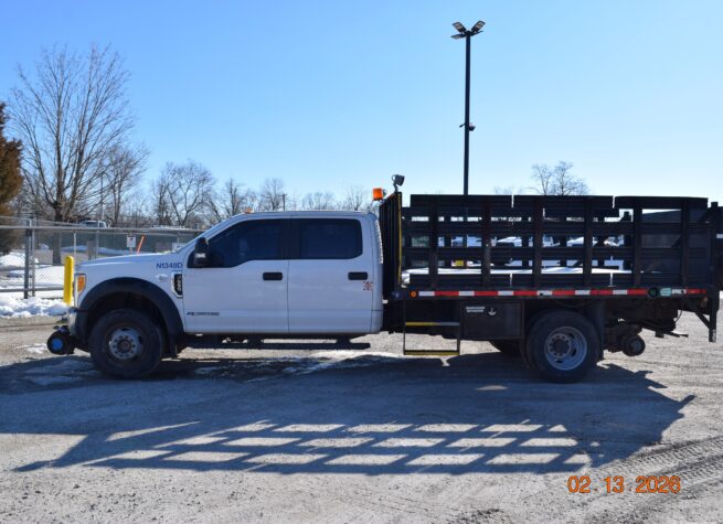 Hi Rail Stakebody Flatbed Truck Hi Rail Stakebody Flatbed Truck