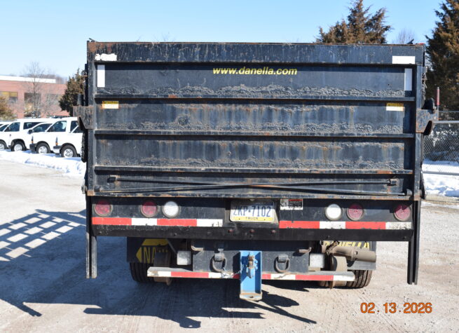 Hi Rail Stakebody Flatbed Truck Hi Rail Stakebody Flatbed Truck
